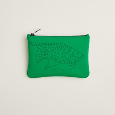 ポーチ 《シャピートルH・キャヴァリエ》刺繍入り PM - グリーン